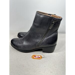 Bussola Size 37 EUR Gray Suede Zip Ankle Fashion Boots Bootie